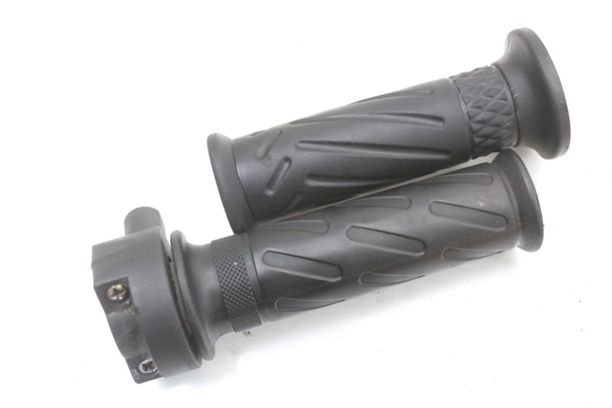 photo de THROTTLE GRIP JM MOTORS SANTANA 50 (2014 - 2023) - Main view