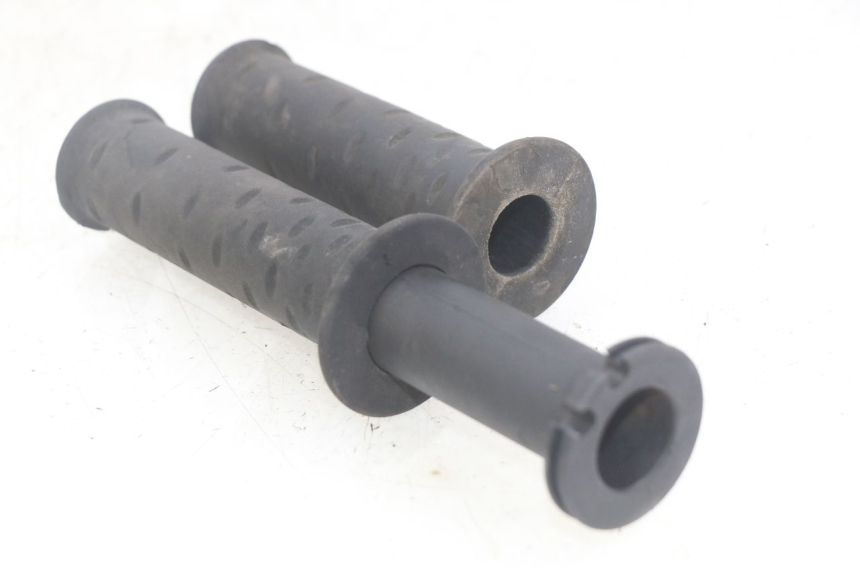 photo de THROTTLE GRIP APRILIA SCARABEO LIGHT 125 (2007 - 2011) - Main view