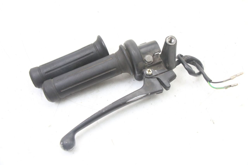 photo de THROTTLE GRIP HONDA SCV LEAD 100 (2003 - 2007) - Technical close-up