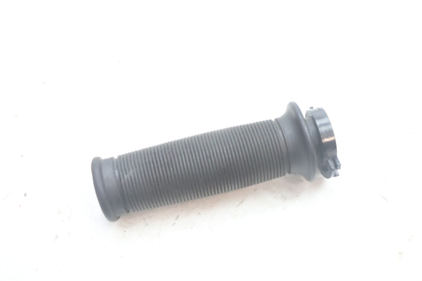 photo de THROTTLE GRIP MASH SEVENTY FIVE 125 (2013 - 2021) - Zoom on usage condition