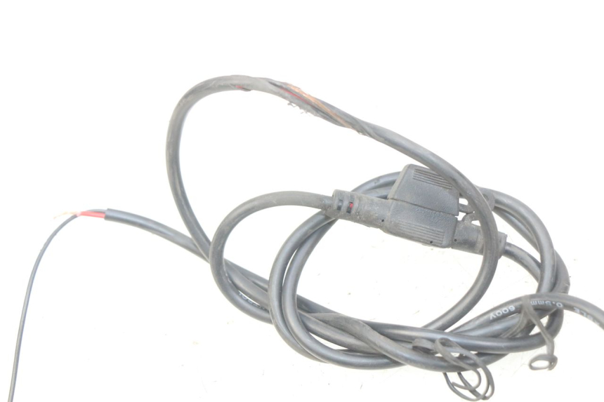 photo de THROTTLE GRIP SUZUKI SIXTEEN 125 (2008 - 2010) - Alternative perspective