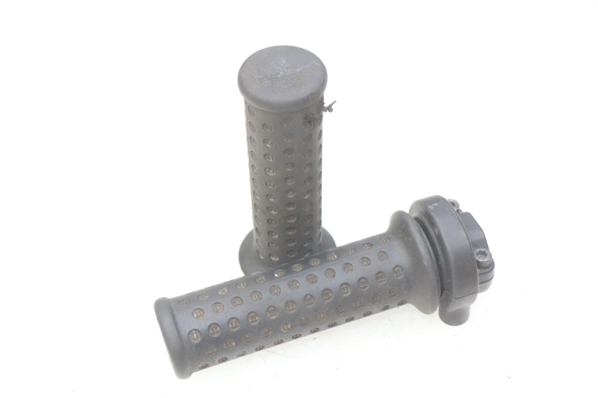 photo de THROTTLE GRIP APRILIA SR 2T 50 (2018 - 2022) - Main view