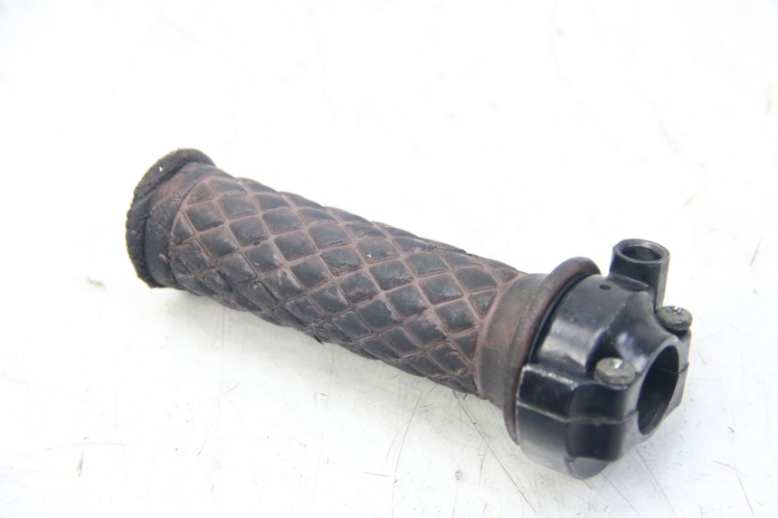 photo de THROTTLE GRIP YAMAHA SR 125 (1982 - 2003) - Main view