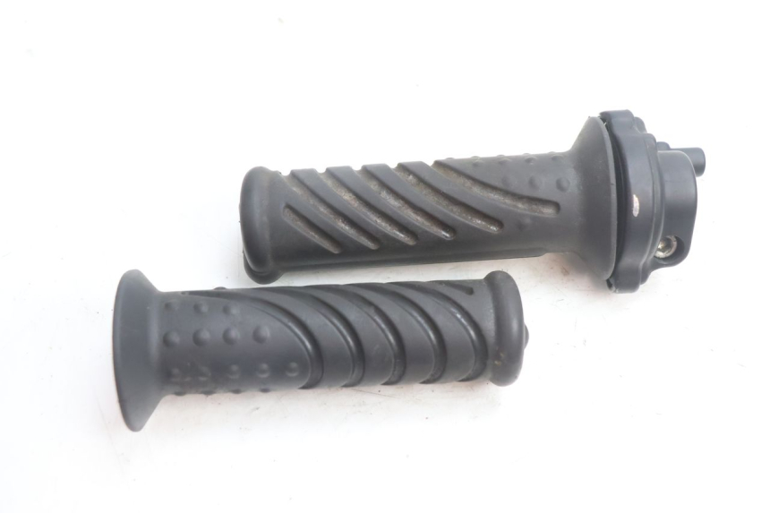 photo de THROTTLE GRIP GILERA STALKER 50 (2004 - 2014) - Alternative perspective