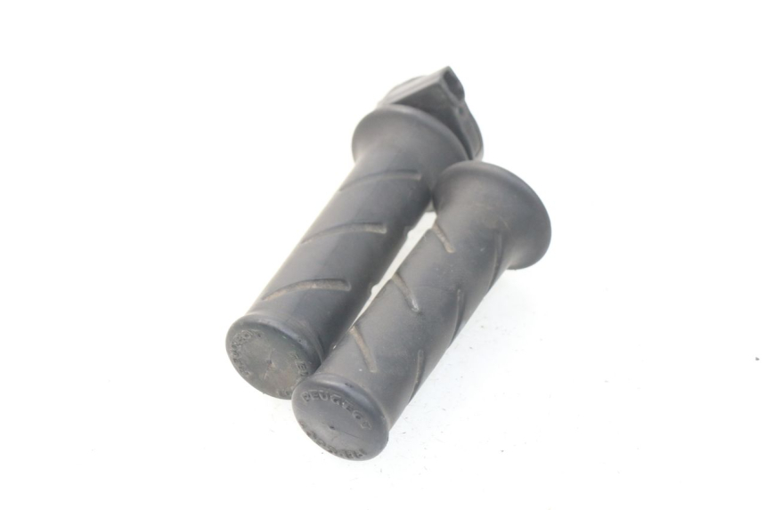 photo de THROTTLE GRIP PEUGEOT SV 80 (1993 - 1997) - Component detail