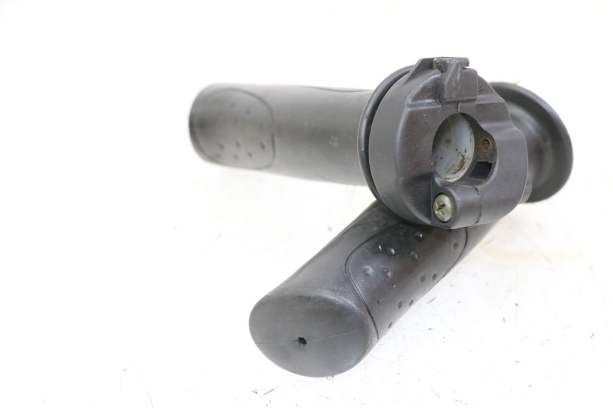 photo de THROTTLE GRIP SYM ORBIT 2 4T 50 (2018 - 2022) - Component detail