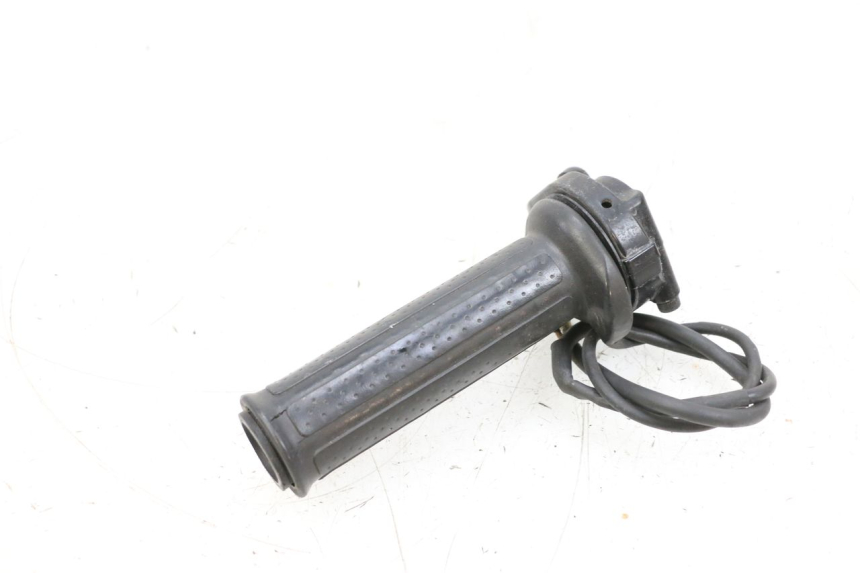 photo de THROTTLE GRIP YAMAHA TDM ABS 900 (2002 - 2014) - Component detail
