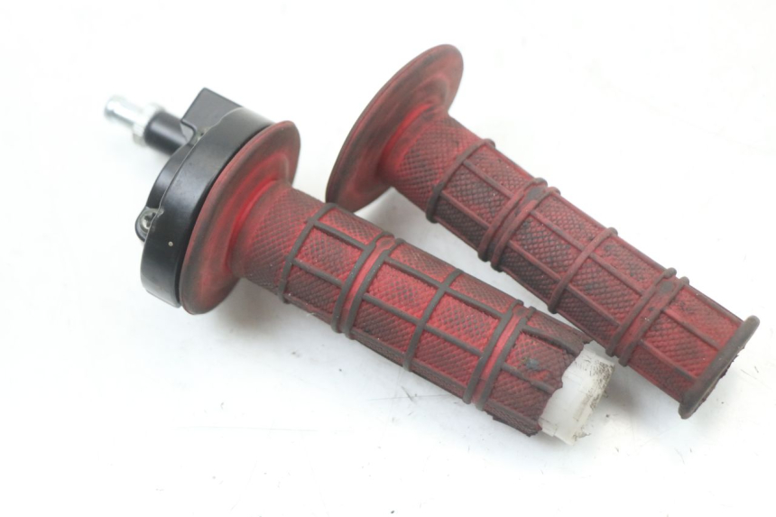 photo de THROTTLE GRIP NITRO MOTORS THUNDER 125 - Component detail