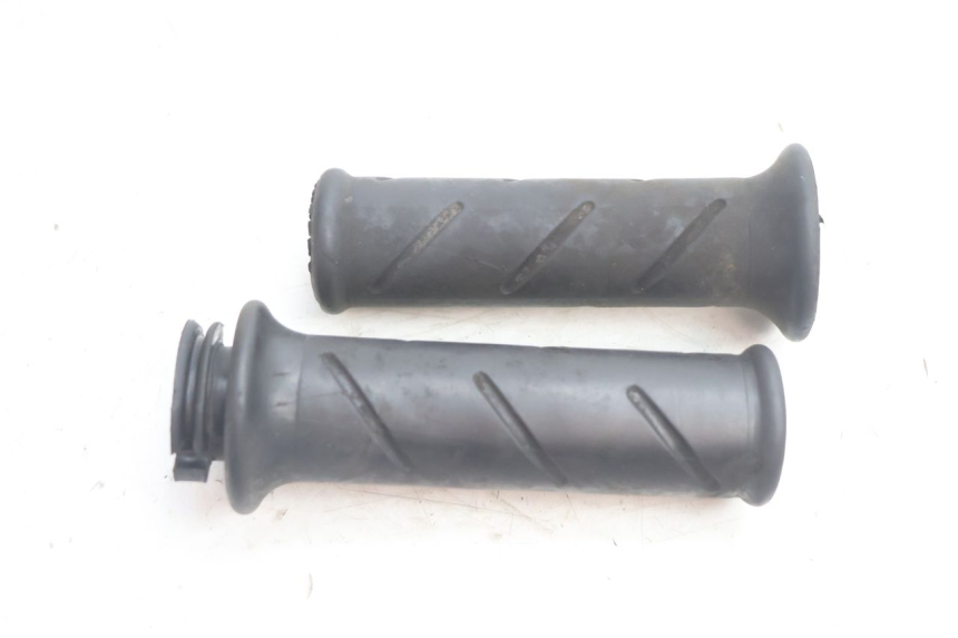 photo de THROTTLE GRIP PEUGEOT TREKKER 50 (1995 - 2004) - Main view