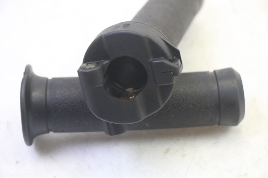 photo de THROTTLE GRIP PEUGEOT TWEET PRO EFI 4T 50 (2021 - 2022) - Component detail