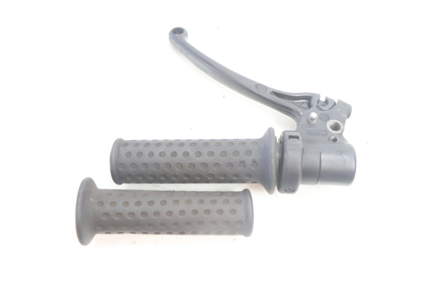 photo de THROTTLE GRIP PIAGGIO TYPHOON 50 (1993 - 1999) - Product overview