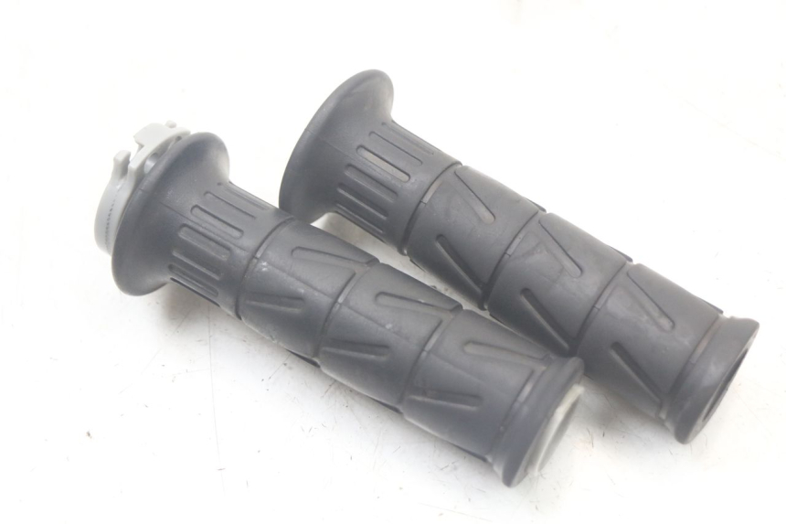 photo de THROTTLE GRIP KAWASAKI VERSYS ABS 650 (2015 - 2018) - Component detail
