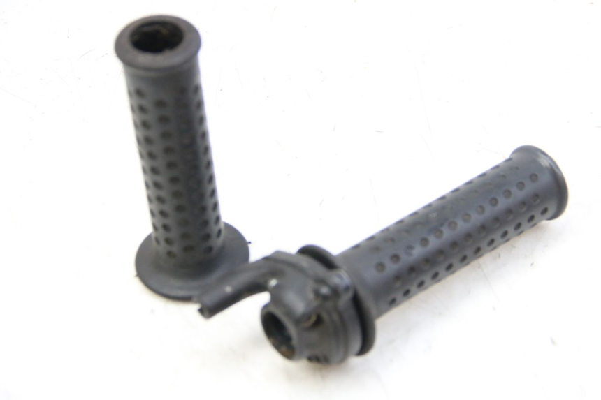 photo de THROTTLE GRIP PIAGGIO VESPA GRANTURISMO 125 (2003 - 2007) - Main view