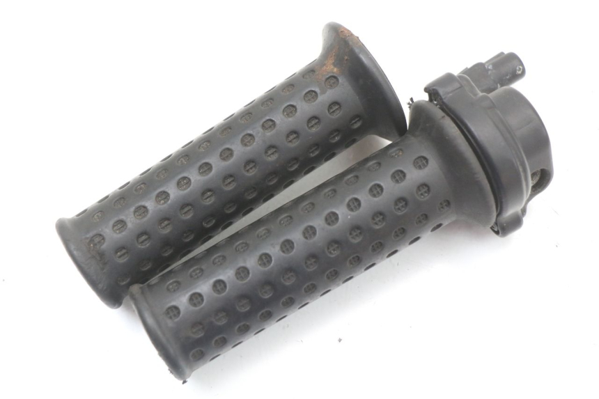 photo de THROTTLE GRIP PIAGGIO VESPA LX 2T 50 (2005 - 2013) - Technical close-up