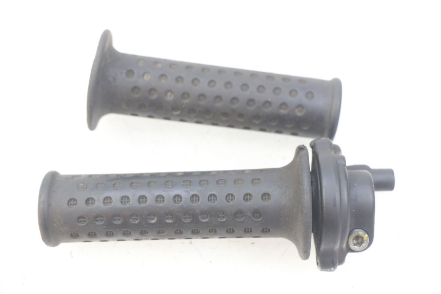 photo de THROTTLE GRIP PIAGGIO X8 125 (2004 - 2007) - Technical close-up