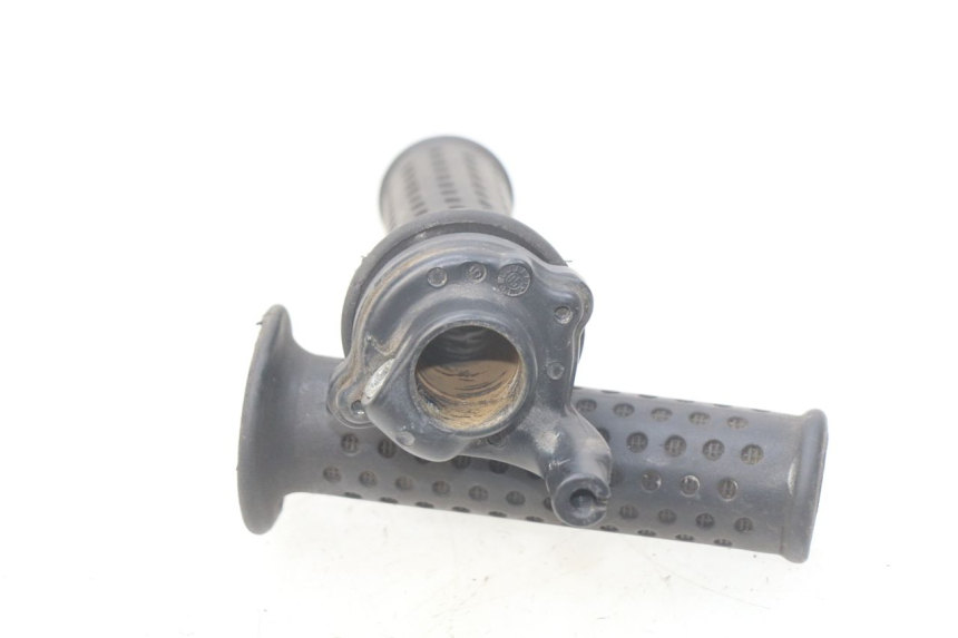 photo de THROTTLE GRIP PIAGGIO X9 EVOLUTION 250 (2003 - 2007) - Component detail