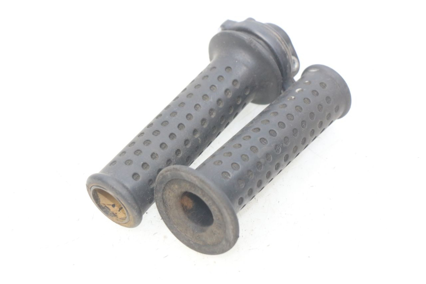 photo de THROTTLE GRIP PIAGGIO X9 EVOLUTION 250 (2003 - 2007) - Alternative perspective