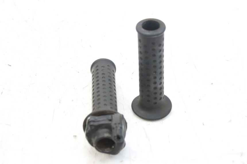 photo de THROTTLE GRIP PIAGGIO X9 EVOLUTION 125 (2003 - 2007) - Alternative perspective