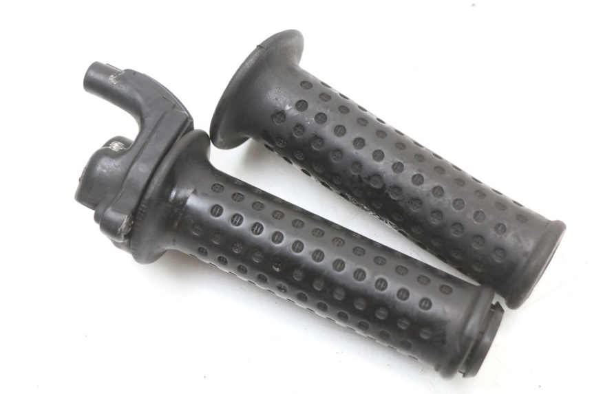 photo de THROTTLE GRIP PIAGGIO X9 125 (2000 - 2003) - Component detail