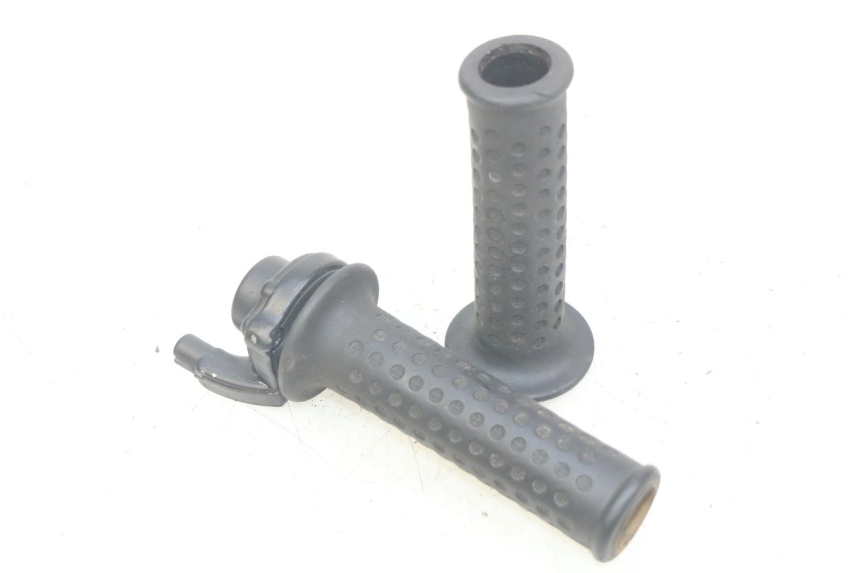 photo de THROTTLE GRIP PIAGGIO XEVO - X EVO 125 (2007 - 2017) - Main view