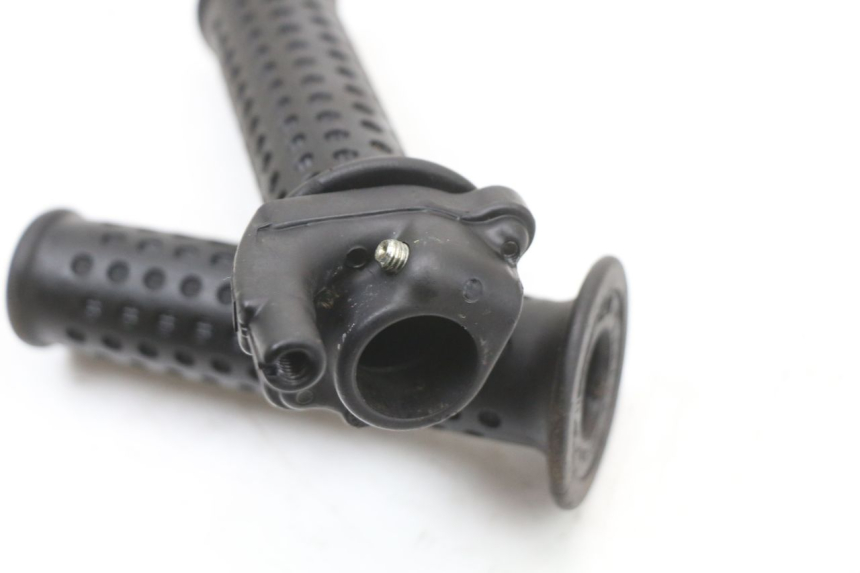 photo de THROTTLE GRIP PIAGGIO XEVO - X EVO 125 (2007 - 2017) - Product overview