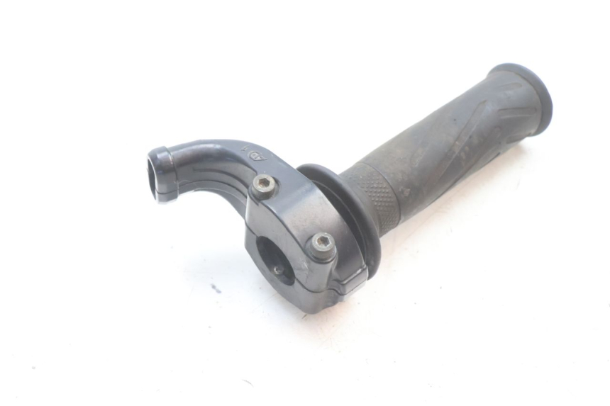 photo de THROTTLE GRIP YAMAHA XJR 1300 (1998 - 2002) - Zoom on usage condition