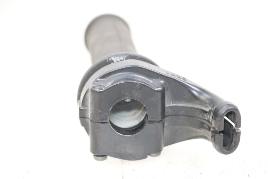 photo de THROTTLE GRIP YAMAHA XJS DIVERSION 600 (1997 - 1999) - Component detail