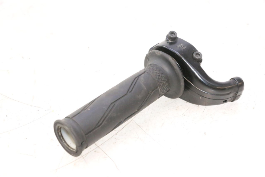 photo de THROTTLE GRIP YAMAHA YZF R6 600 (2008 - 2009) - Zoom on usage condition
