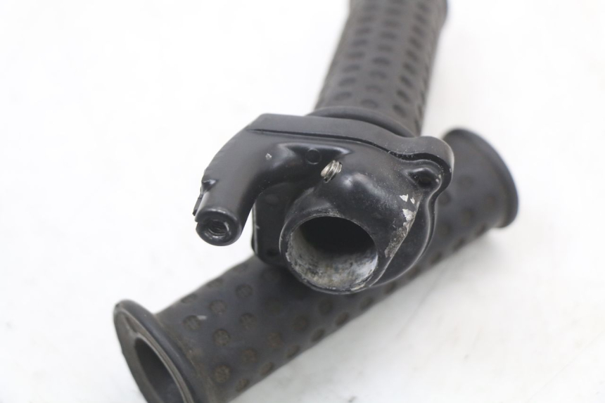 photo de THROTTLE GRIP PIAGGIO ZIP 2T 50 (2009 - 2019) - Component detail