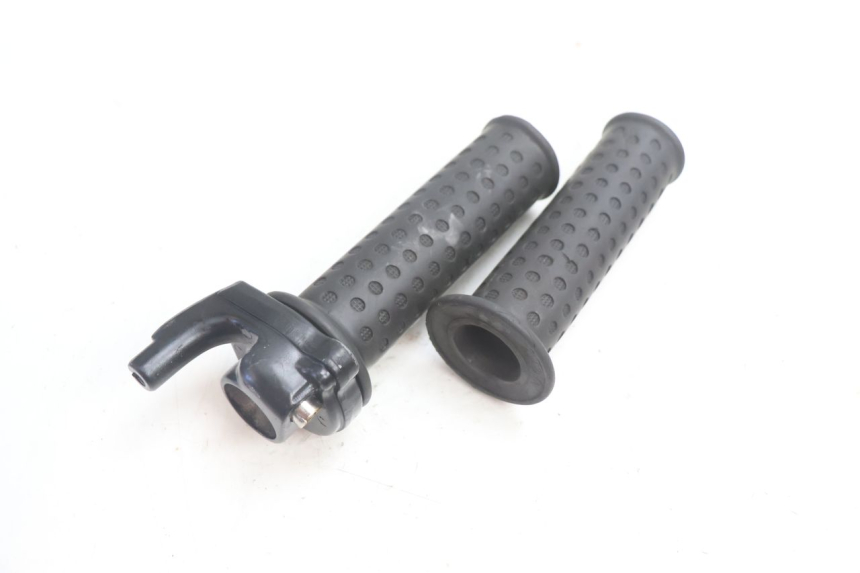 photo de THROTTLE GRIP PIAGGIO ZIP 2T 50 (2009 - 2019) - Main view