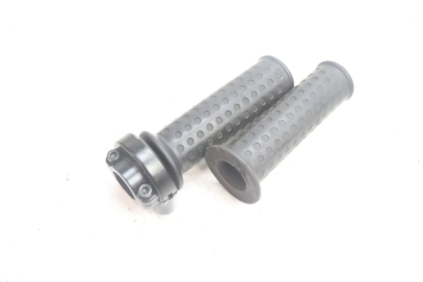photo de THROTTLE GRIP PIAGGIO ZIP IGET 4T 50 (2021 - 2023) - Component detail