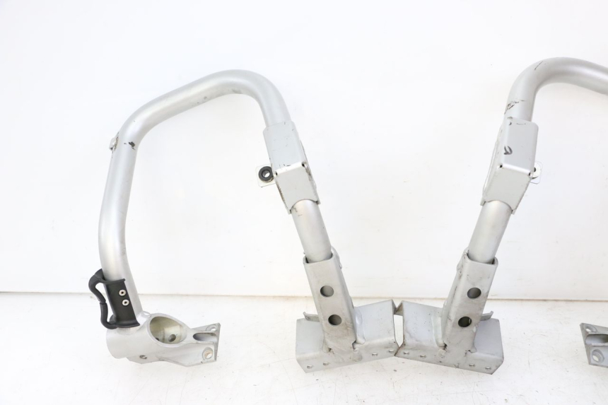photo de REAR HANDLEBARS BMW C1 125 (2000 - 2003) - Alternative perspective