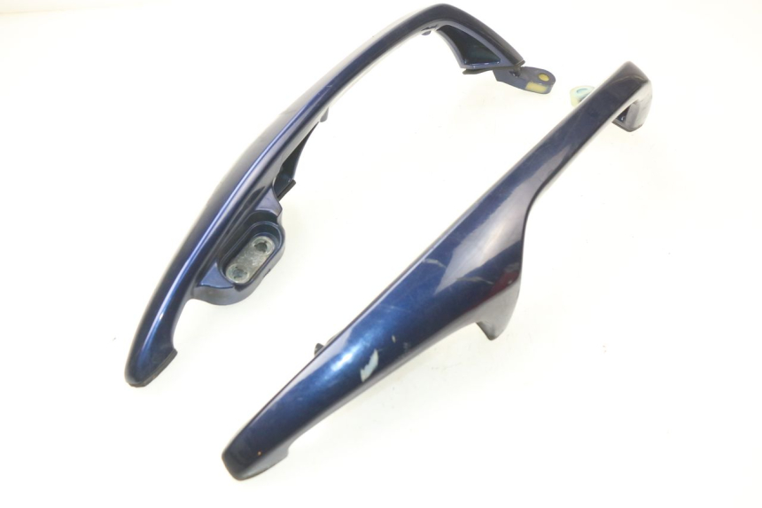 photo de GRAB RAIL  SUZUKI BURGMAN 650 (2002 - 2004) - Technical close-up