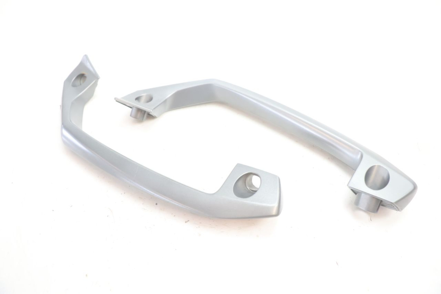 photo de GRAB RAIL BMW C SPORT 650 (2015 - 2021) - Alternative perspective