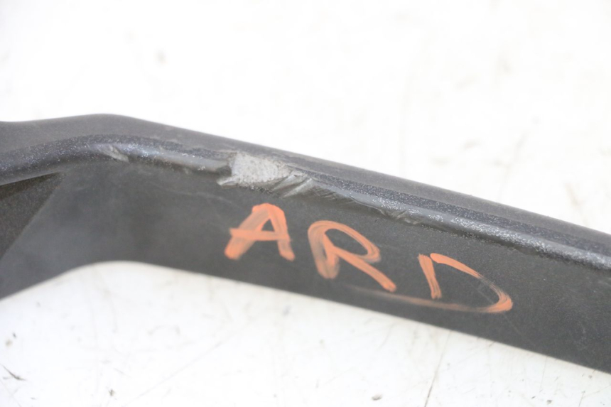 photo de RIGHT GRAB RAIL  KEEWAY K-LIGHT KLIGHT 125 (2018 - 2025) - Component detail