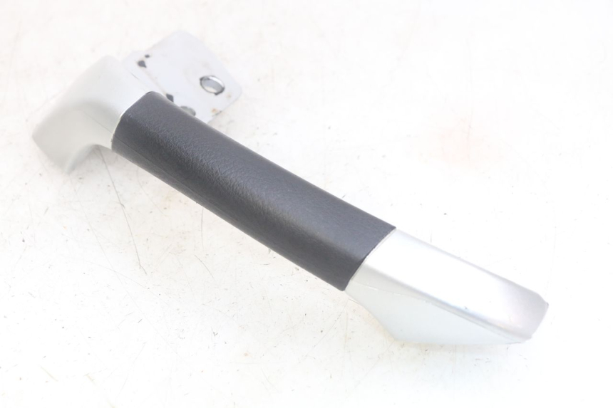 photo de RIGHT REAR HANDLEBAR PIAGGIO MP3 LT 400 (2007 - 2012) - Product overview