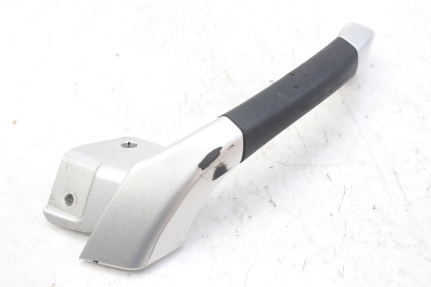 photo de RIGHT REAR HANDLEBAR PIAGGIO MP3 RL 250 (2006 - 2010) - Main view