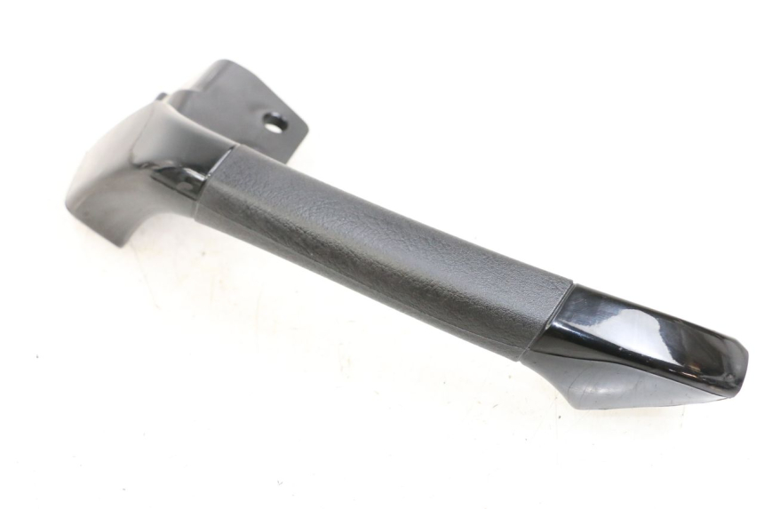 photo de RIGHT REAR HANDLEBAR PIAGGIO MP3 500 (2011 - 2015) - Alternative perspective