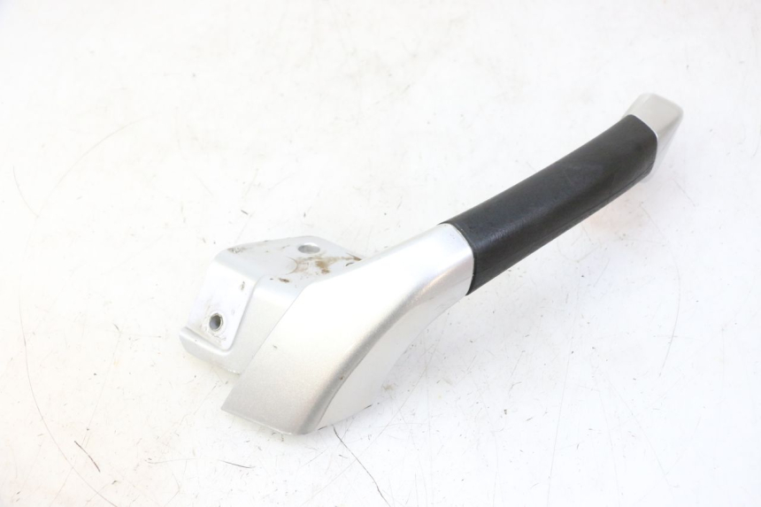 photo de RIGHT REAR HANDLEBAR PIAGGIO MP3 RL 250 (2006 - 2010) - Zoom on usage condition