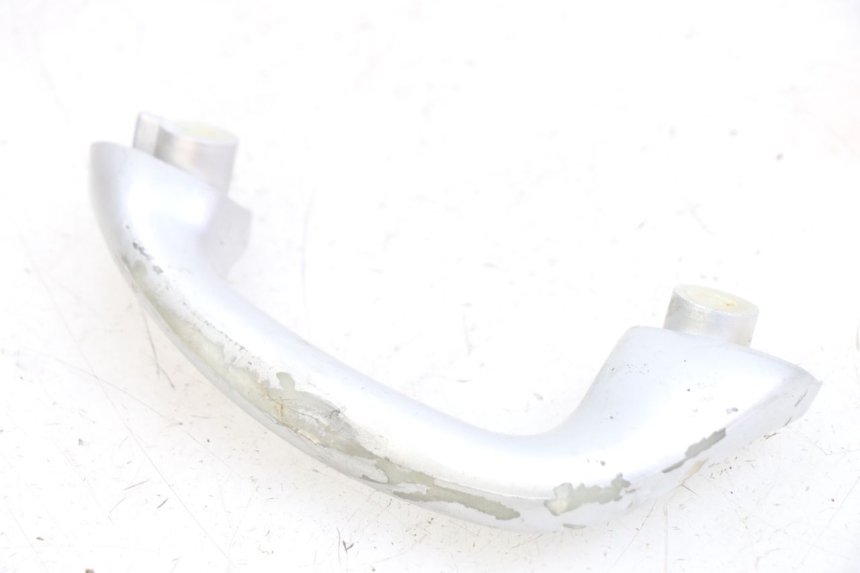 photo de RIGHT REAR HANDLEBAR YAMAHA NEOS NEO'S 4T 50 (2008 - 2016) - Zoom on usage condition