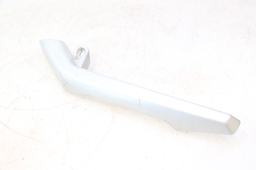 photo de RIGHT GRAB RAIL  DAELIM S2 125 (2006 - 2007) - Fixing points details