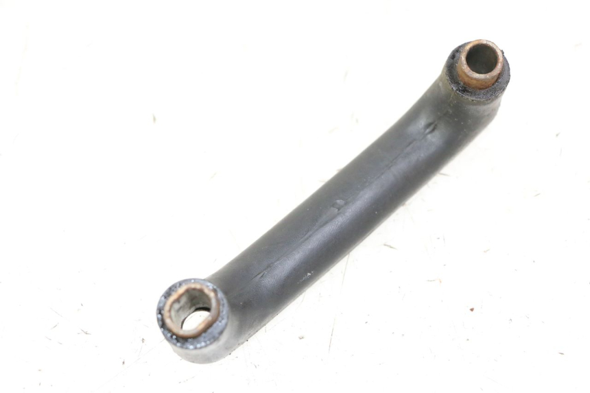 photo de RIGHT GRAB RAIL  YAMAHA TDR DELTABOX 125 (1997 - 2003) - Zoom on usage condition