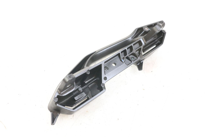 photo de RIGHT REAR HANDLEBAR KAWASAKI VERSYS ABS 650 (2015 - 2018) - Alternative perspective