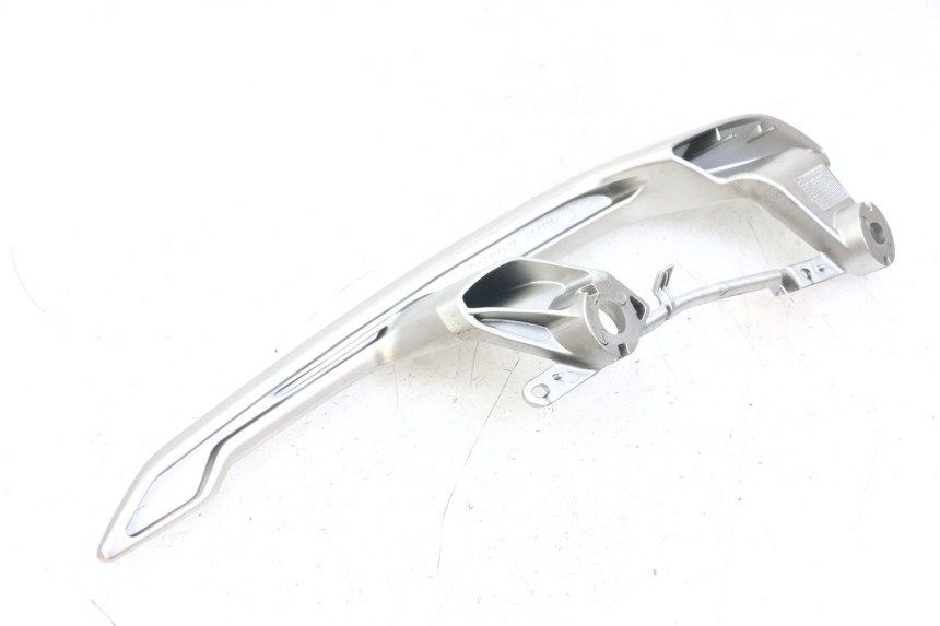 photo de RIGHT REAR HANDLEBAR YAMAHA XMAX X-MAX ABS 125 (2017 - 2020) - Product overview