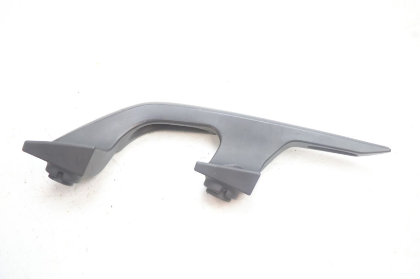 photo de RIGHT REAR HANDLEBAR YAMAHA X-MAX XMAX 125 (2010 - 2013) - Technical close-up