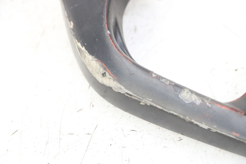 photo de RIGHT GRAB RAIL  YAMAHA X-MAX XMAX ABS 250 (2010 - 2014) - Zoom on usage condition
