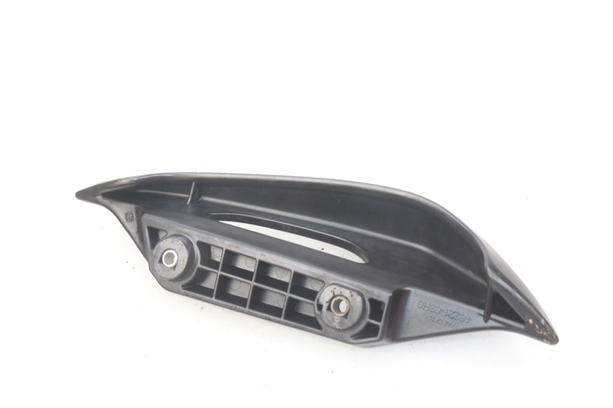 photo de LEFT REAR HANDLEBAR SUZUKI BURGMAN 125 (2007 - 2014) - Technical close-up