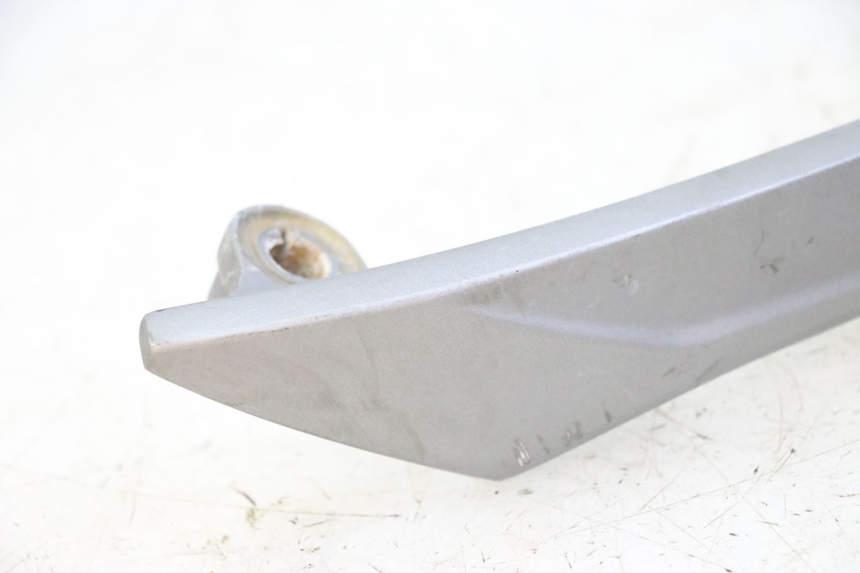 photo de LEFT GRAB RAIL  SYM JOYMAX 125 (2010 - 2017) - Surface and material condition