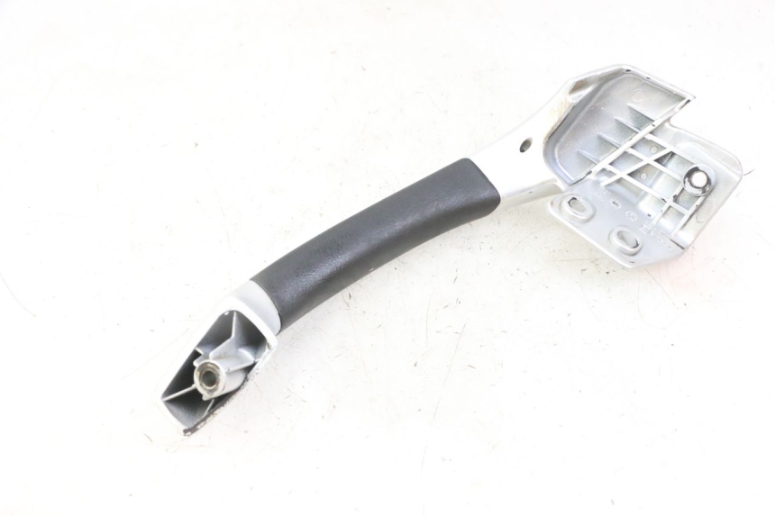 photo de LEFT GRAB RAIL  PIAGGIO MP3 LT 300 (2010 - 2016) - Alternative perspective