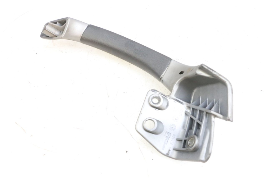 photo de LEFT GRAB RAIL  PIAGGIO MP3 125 (2006 - 2014) - Technical close-up